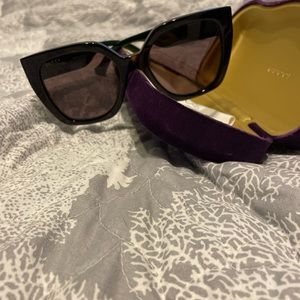 Gucci Sunglasses New